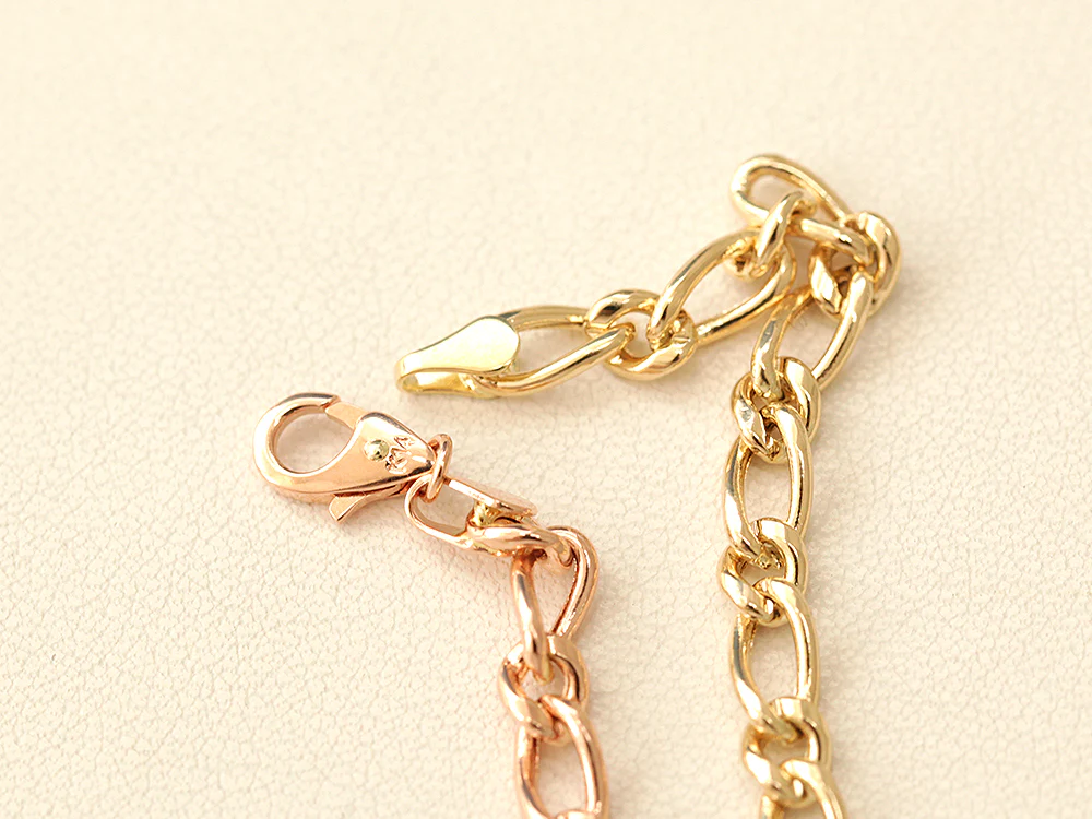 14K Gold Hollow Knot Chain Bracelet - Image 9