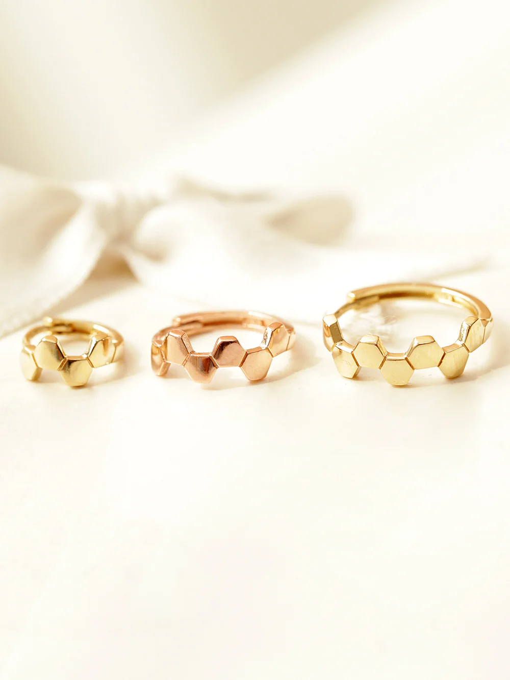 14K Gold Honeycomb Hoop Earring - Image 3