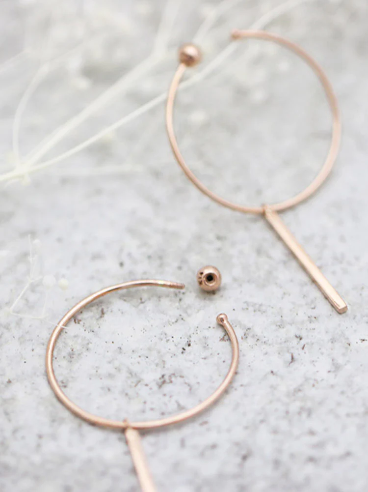 14K Gold Hoop Earring 18g - Image 4