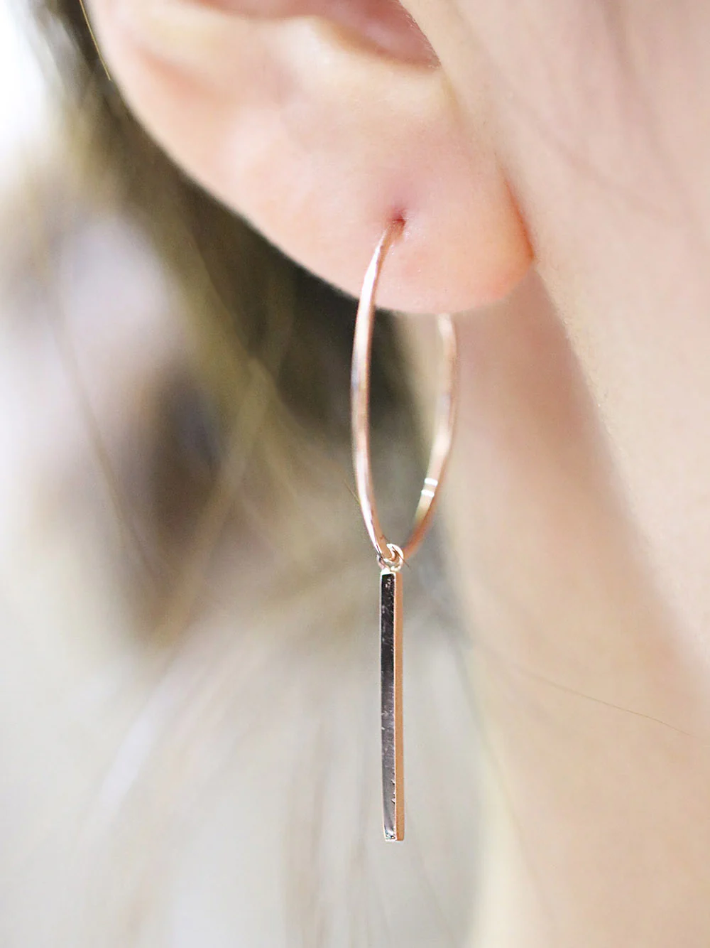 14K Gold Hoop Earring 18g - Image 5