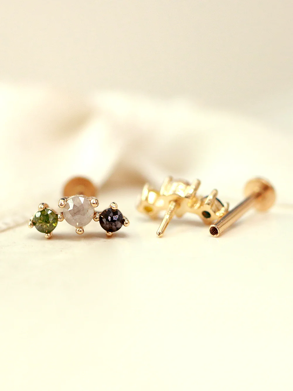 14K Gold Internal Rough Diamond Labret Piercing 18G16G - Image 4