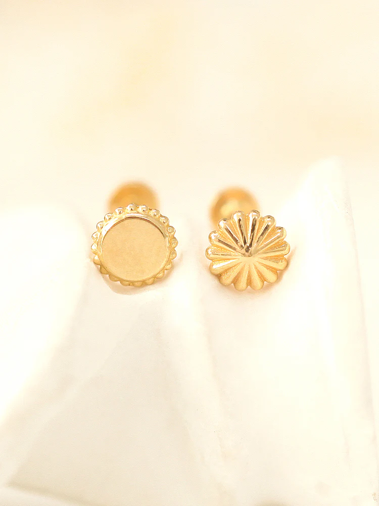 14K Gold Internally Merry Round Labret Piercing 18G16G - Image 4