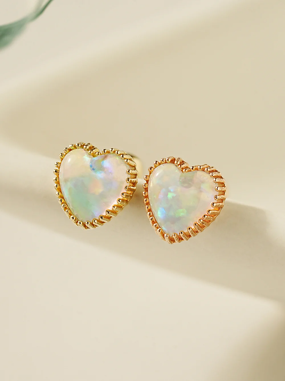 14K Gold Jelly Opal Heart Earring 20G18G16G - Image 5