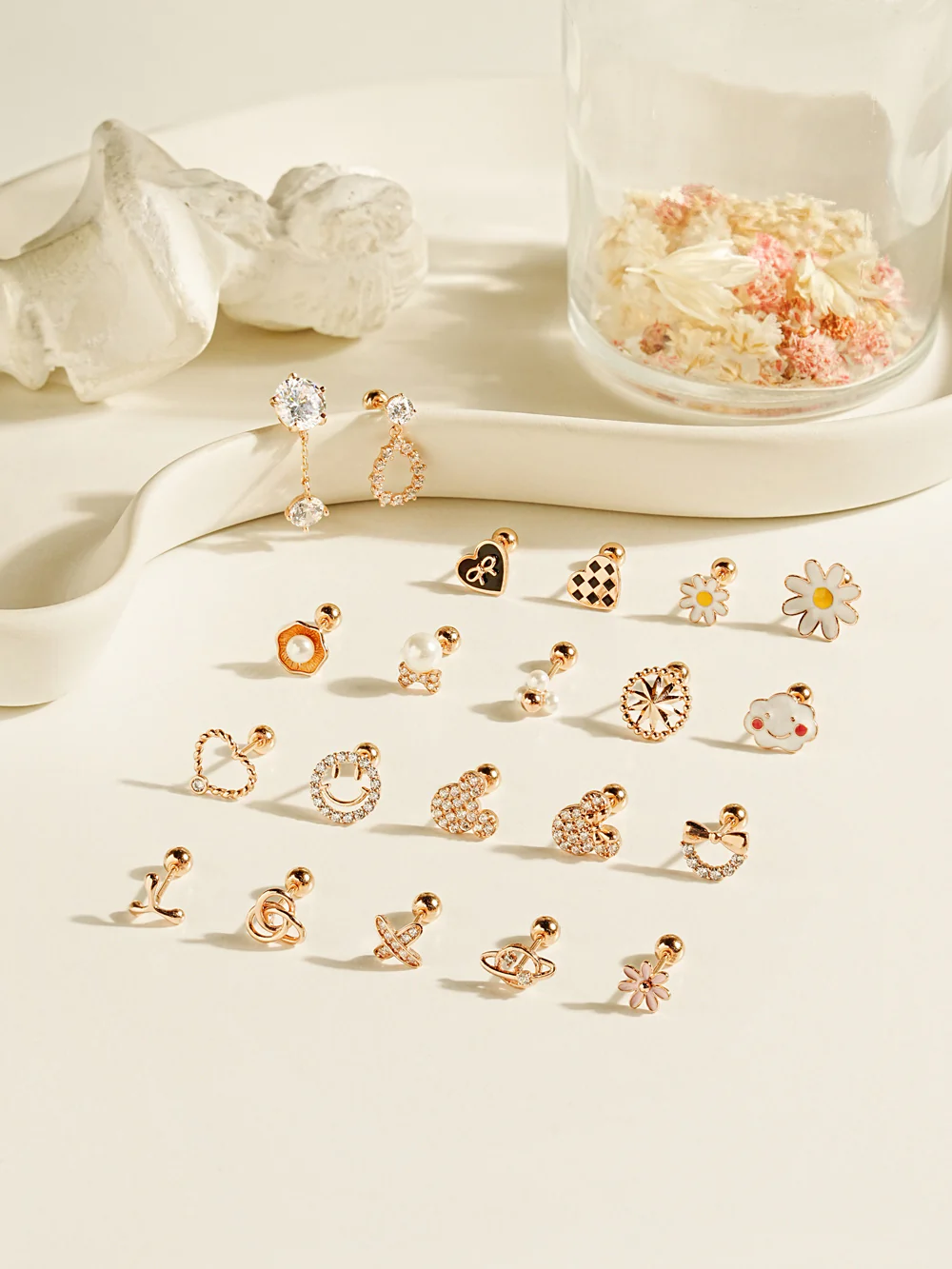 14K Gold Jupiter Cartilage Earring 20G - Image 8