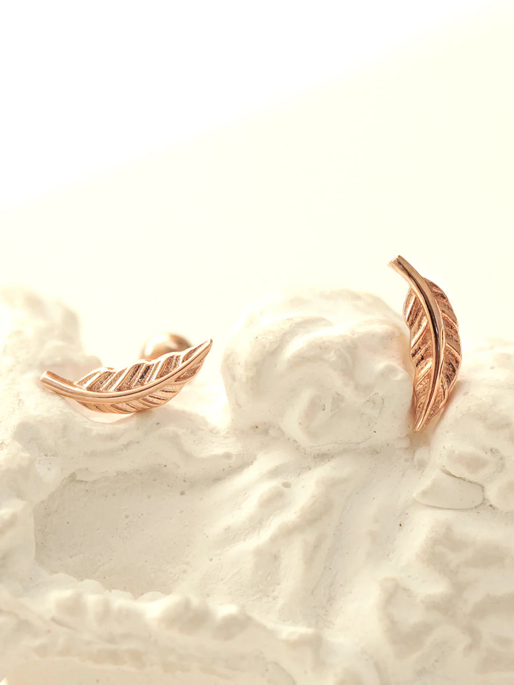 14K Gold Leaf Cartilage Earring 20G - Image 2