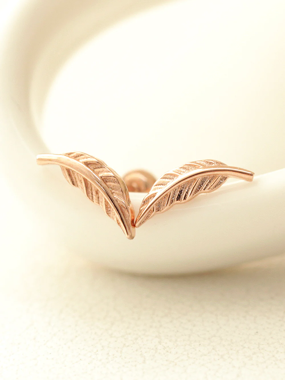 14K Gold Leaf Cartilage Earring 20G - Image 4