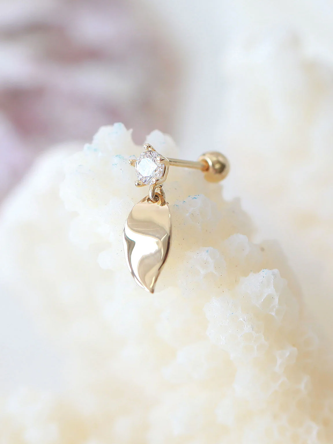 14K gold Leaf Drop cartilage earring 20g - Image 3