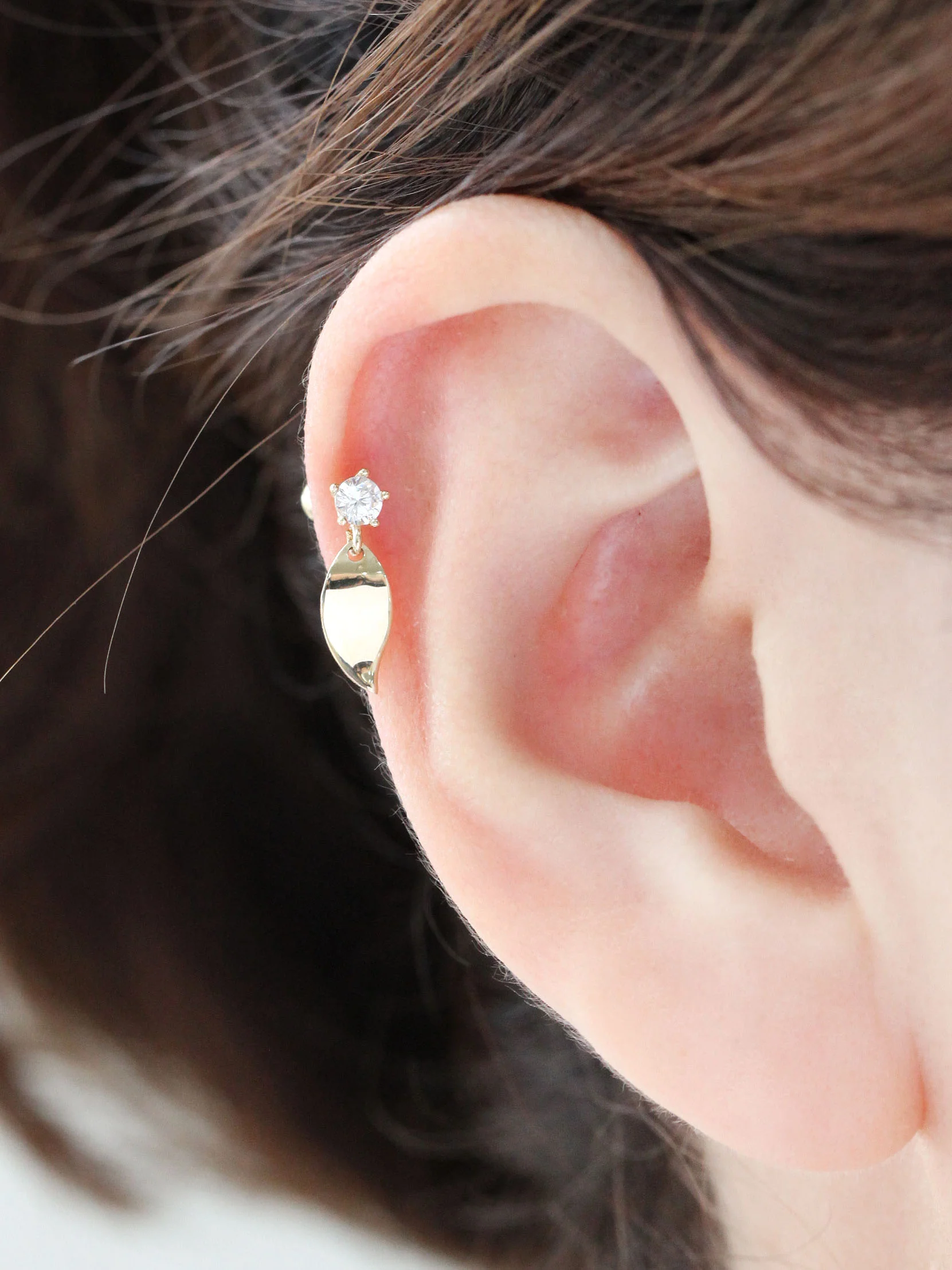14K gold Leaf Drop cartilage earring 20g - Image 8