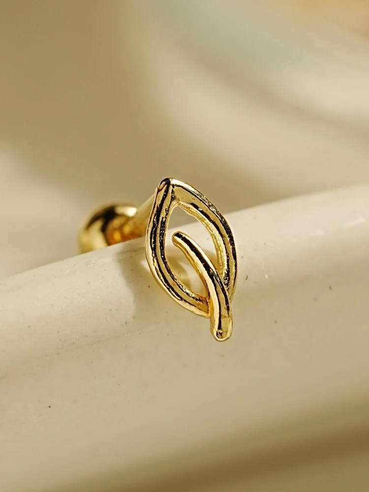 14K Gold Leaf Point Cartilage Earring 20G