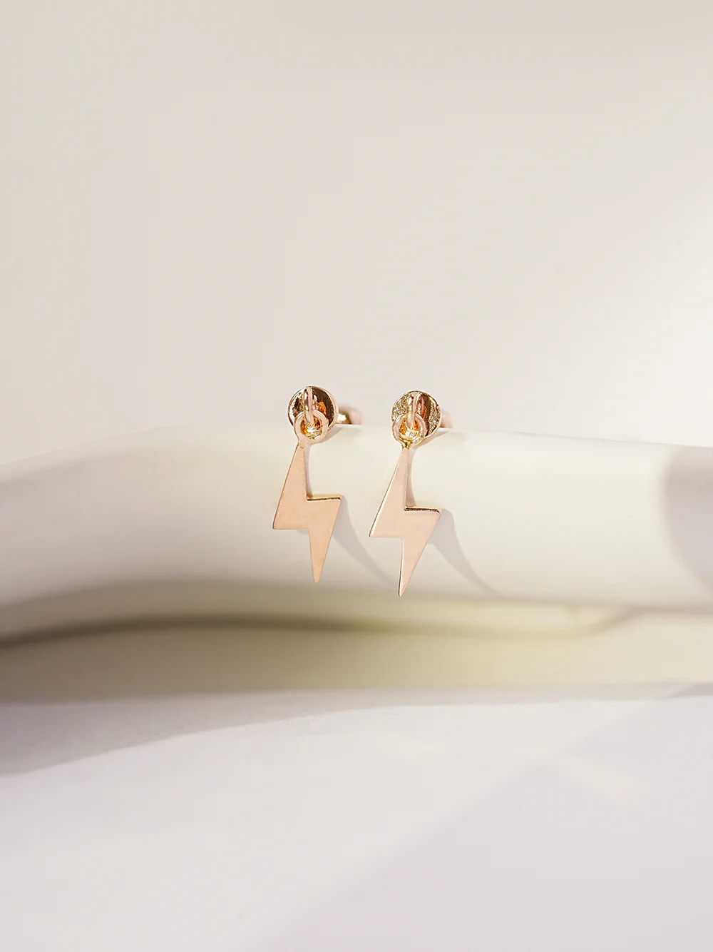 14K Gold Lightning Drop Cartilage Earring 20G - Image 3
