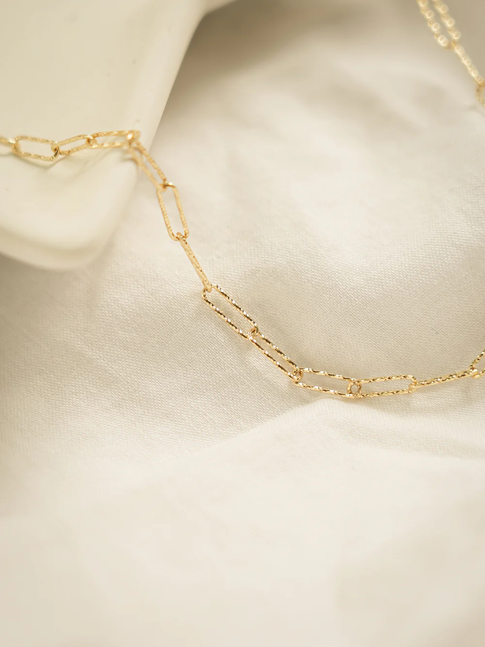14K Gold Link Clip Chain Necklace - Image 12