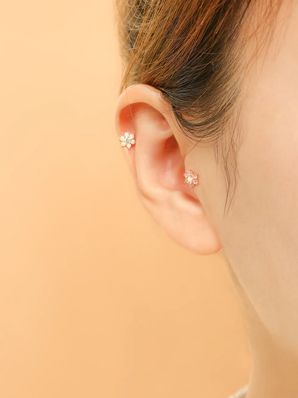 14K Gold Lovely Opal Flower Cartilage Earring 20G18G16G - Image 2