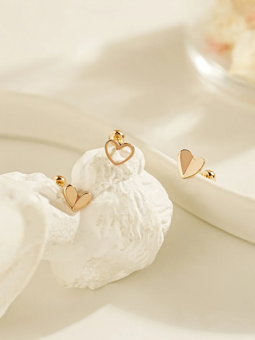 14K Gold Lovely Point Heart Cartilage Earring 20G18G16G - Image 9
