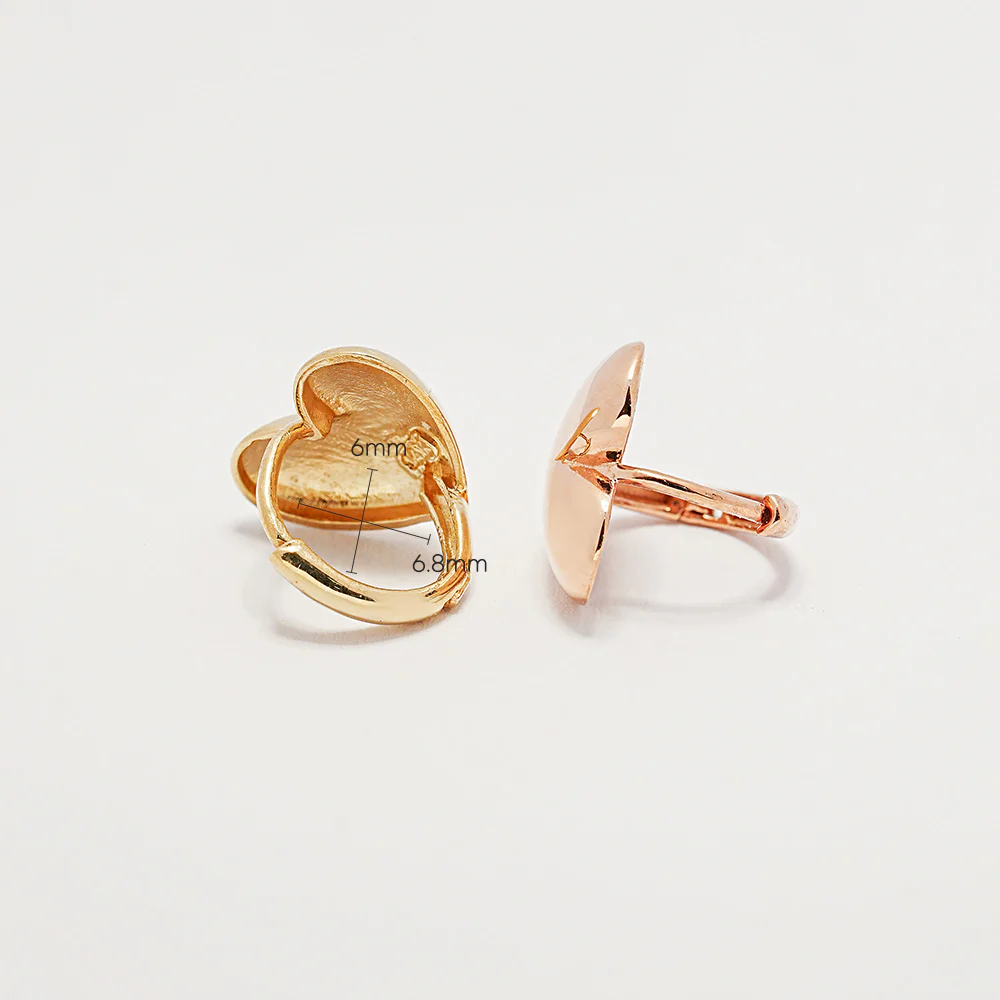 14K Gold Lovely Voluminious Heart Cartilage Hoop Earring - Image 15
