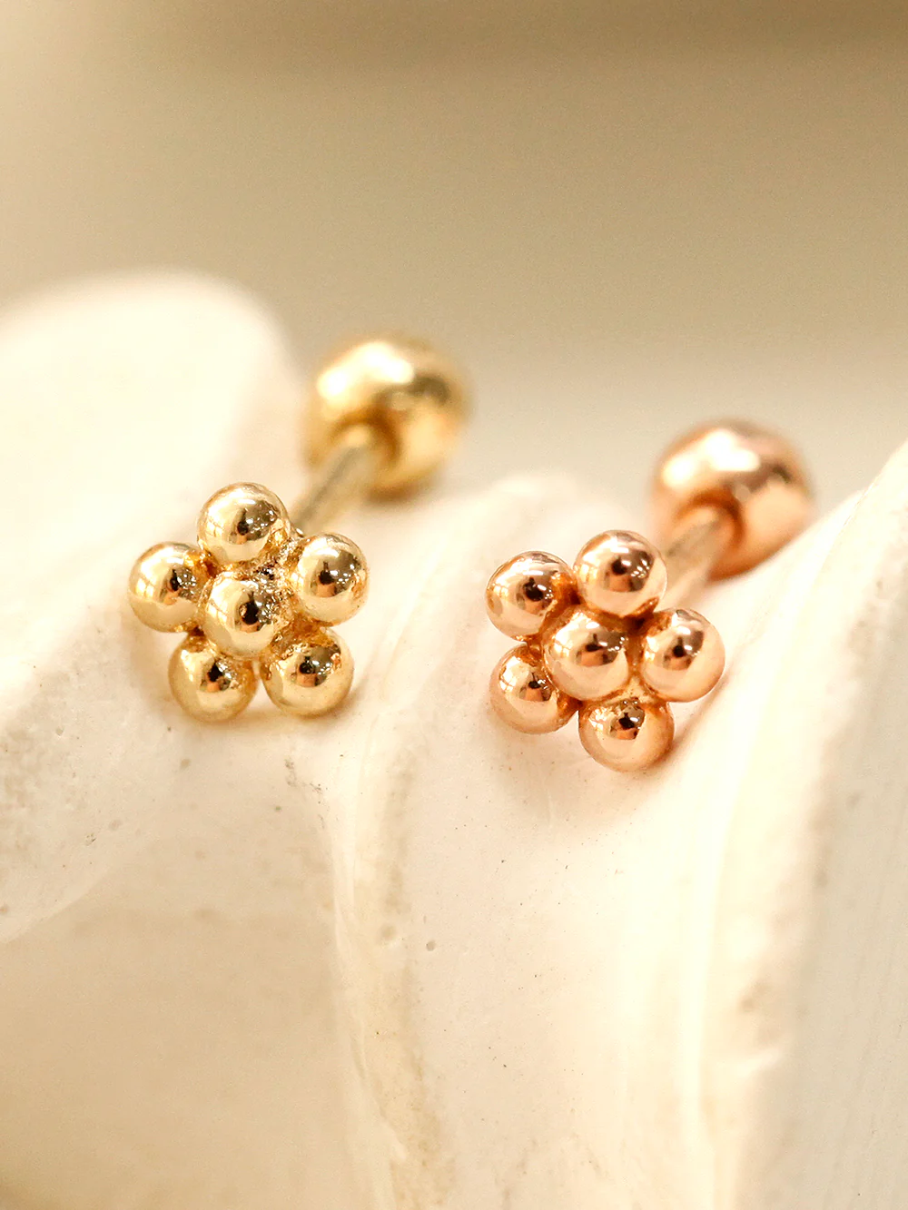 14K Gold Lovely Voluminous Flower Cartilage Earring 18G16G - Image 5