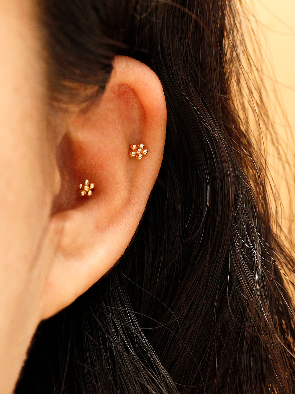 14K Gold Lovely Voluminous Flower Cartilage Earring 18G16G - Image 8