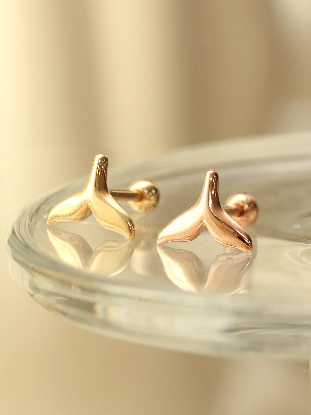 14K Gold Lucky Whale Tail Cartilage Earring 18G16G - Image 9