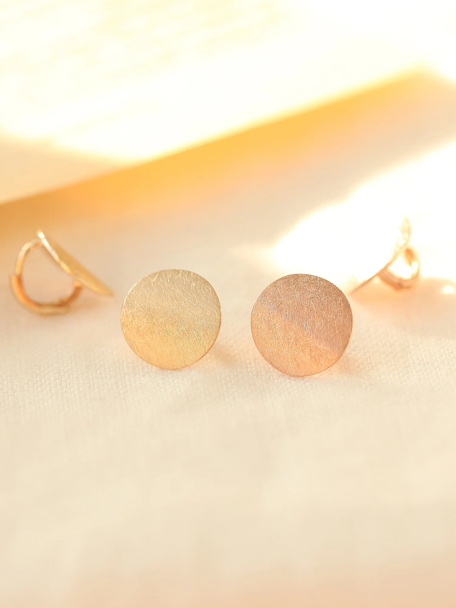 14K Gold Matte Coin Hoop Earring - Image 2