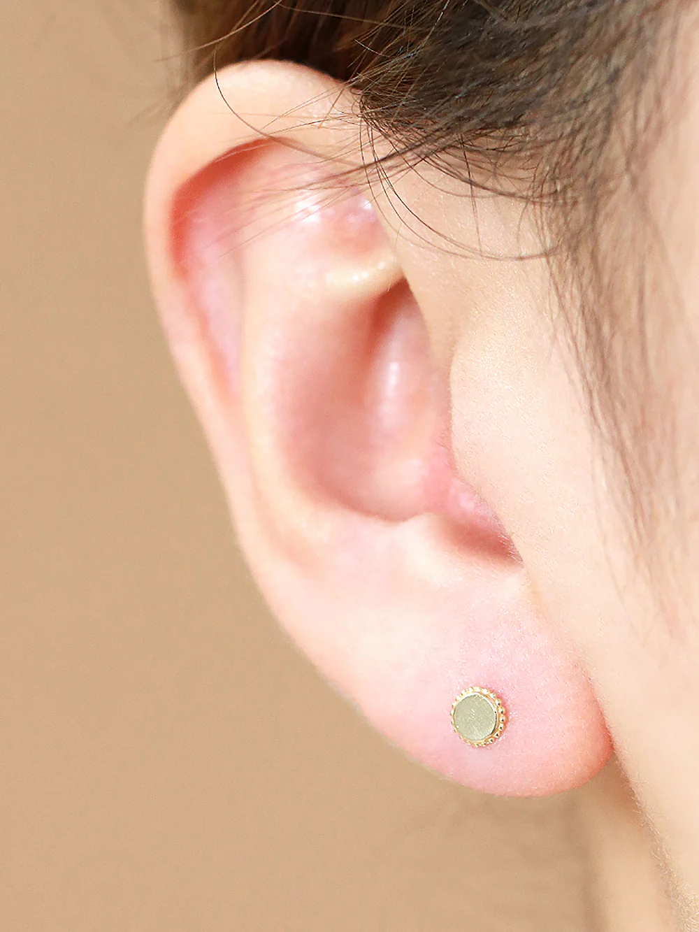14K Gold Merry Round Cartilage Earring 20G18G16G - Image 4