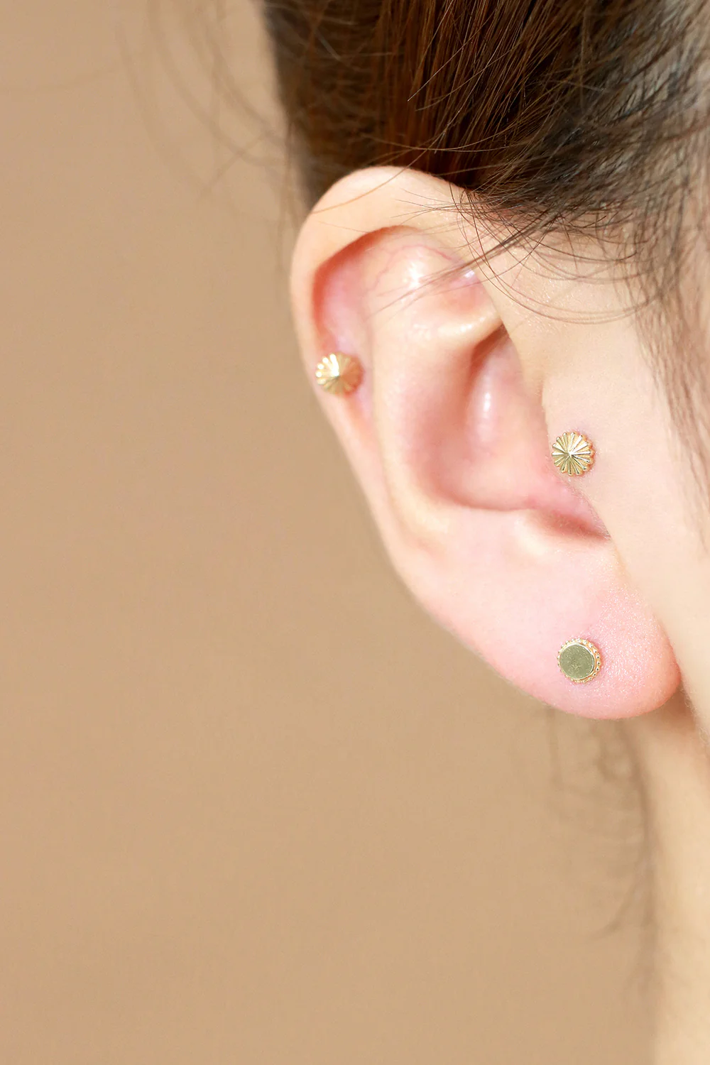 14K Gold Merry Round Cartilage Earring 20G18G16G - Image 7