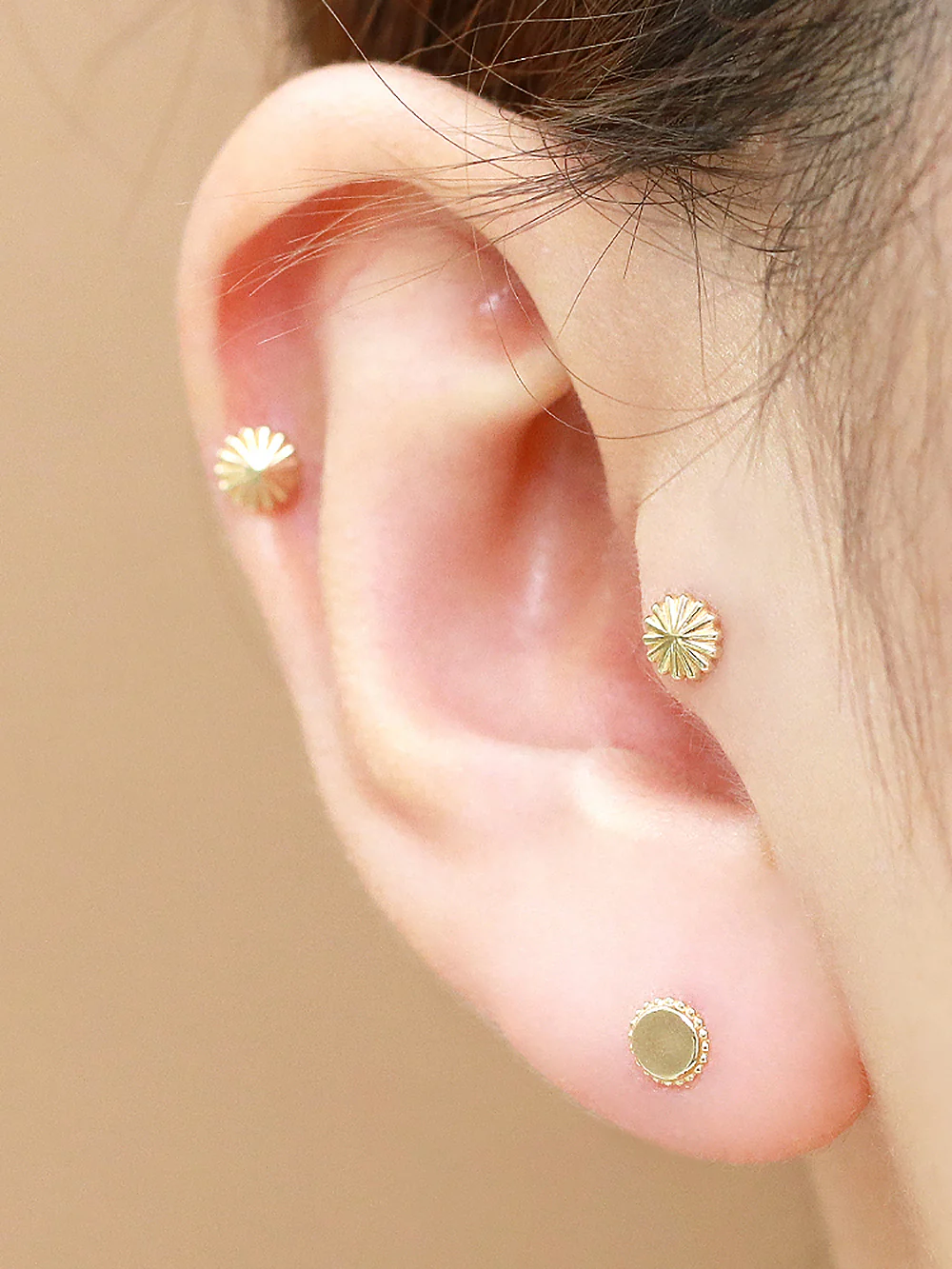 14K Gold Merry Round Cartilage Earring 20G18G16G - Image 9