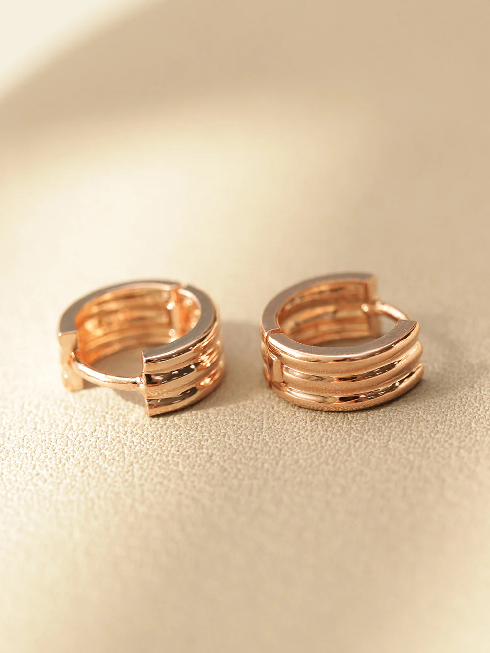 14K Gold Mini 3 Lines Bold Hoop Earring - Image 3