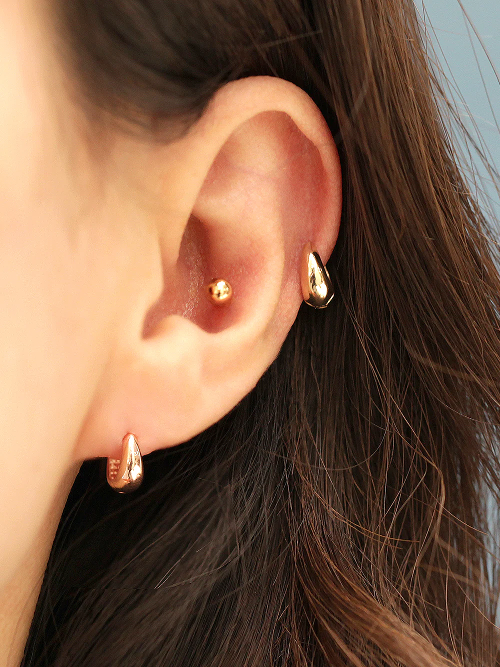 14K Gold Mini Bold Hoop Earring - Image 7