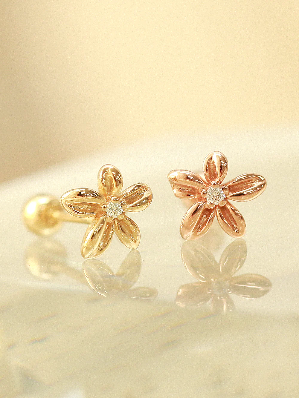 14K Gold Mini Cubic Flower Cartilage Piercing Earring 20G18G16G - Image 10