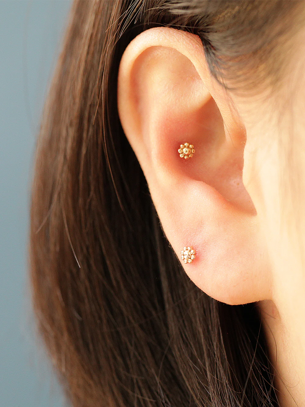 14K gold Mini Ball Flower cartilage earring 20g - Image 8