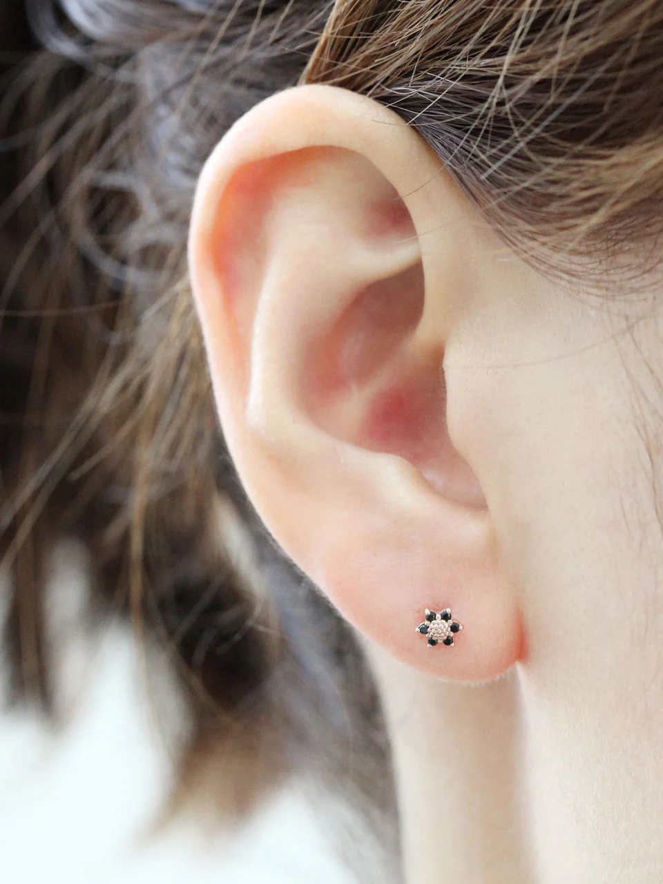 14K Gold Mini Flower Cartilage Earring 18g16g - Image 3