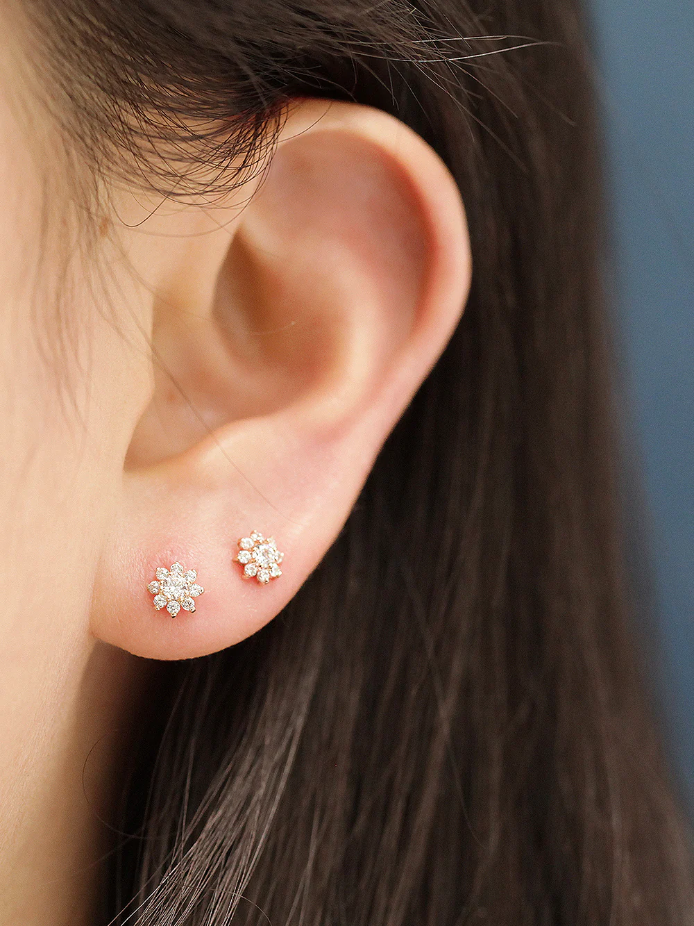 14K Gold Mini Sun Flower Cartilage Earring 20G18G - Image 8