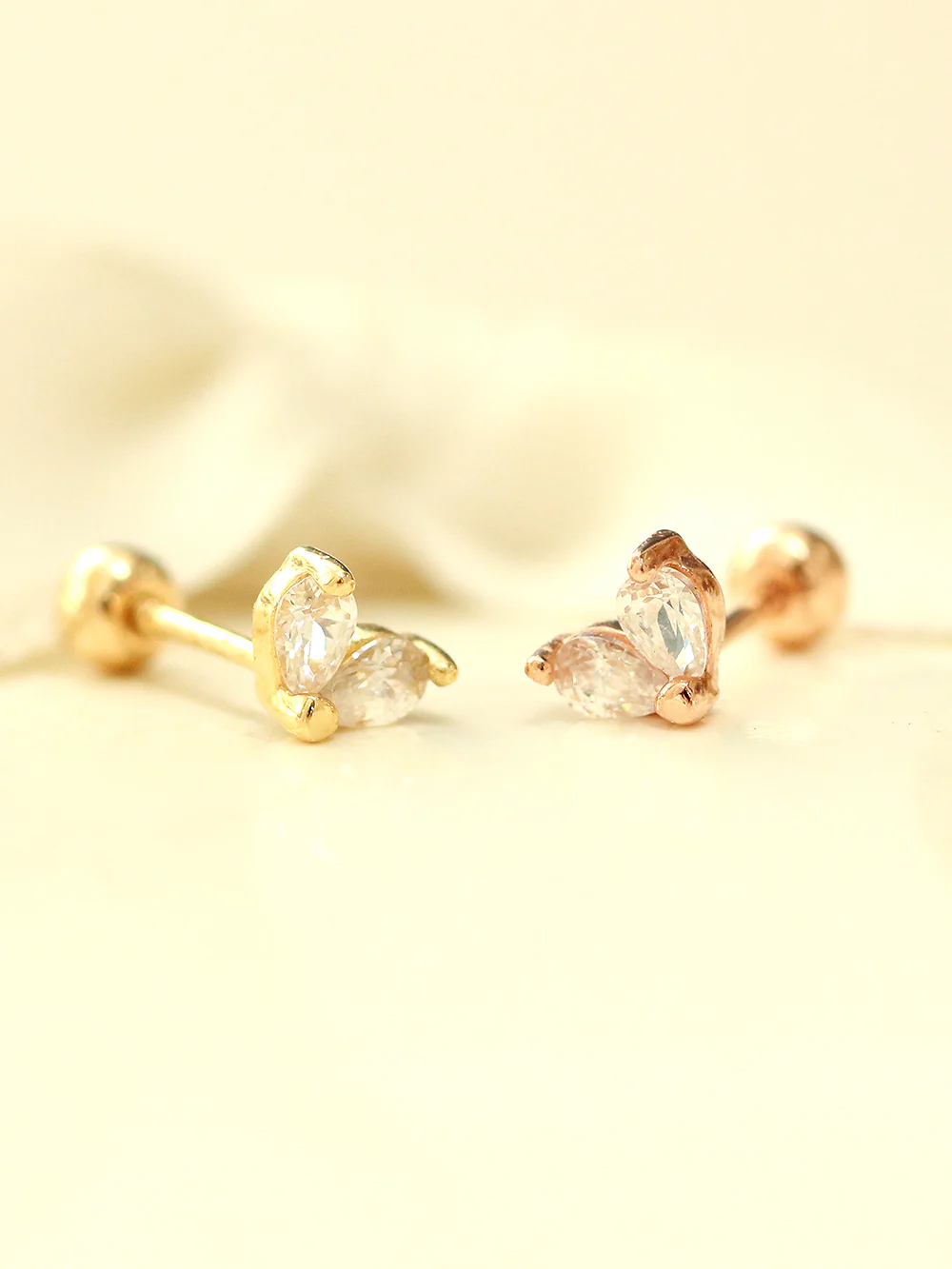 14K Gold Mini Teardrop Heart cartilage earring 20g - Image 8