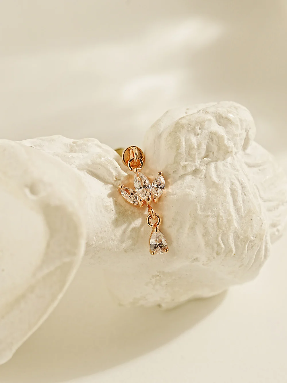 14K Gold Mini Tiara Drop Internally Threaded Labret Piercing 20G18G16G - Image 5
