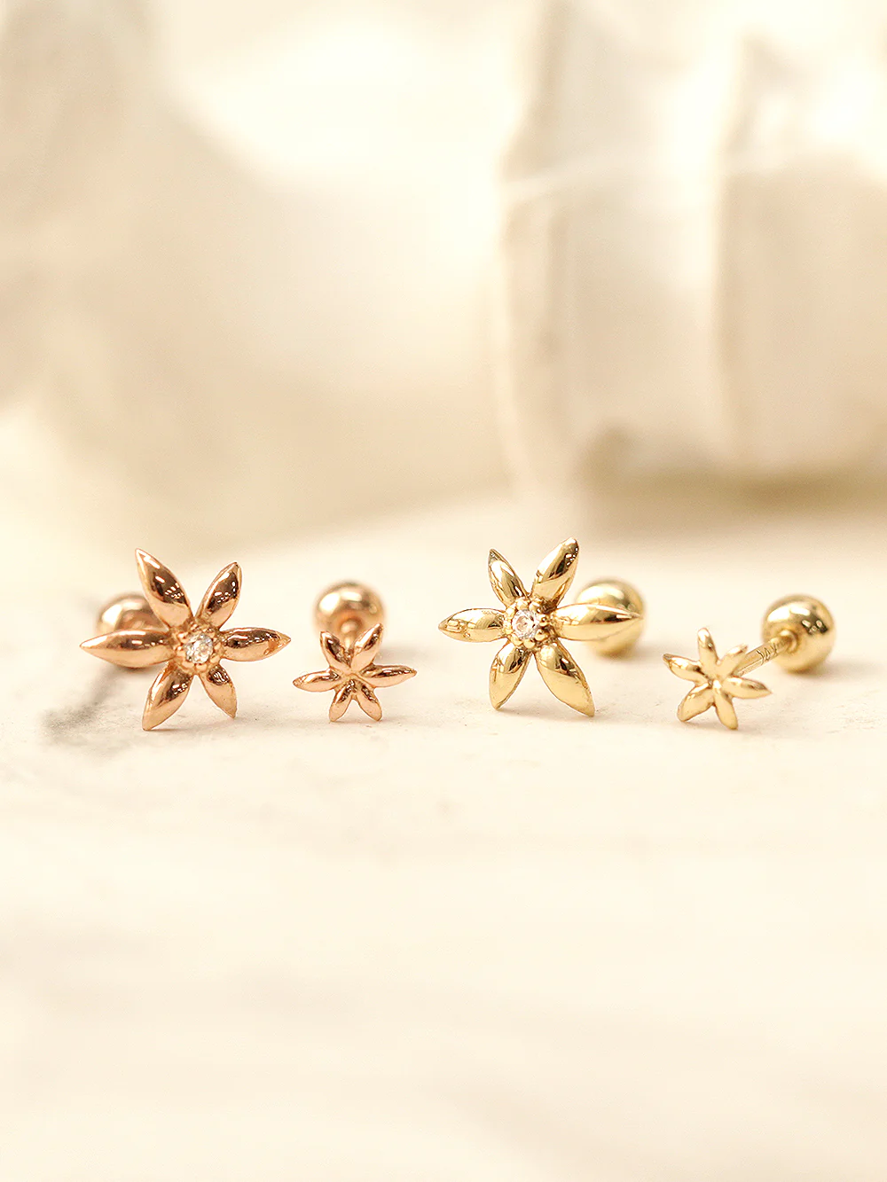 14K Gold Mini Palm Leaves Cartilage Earring 20G18G16G - Image 3