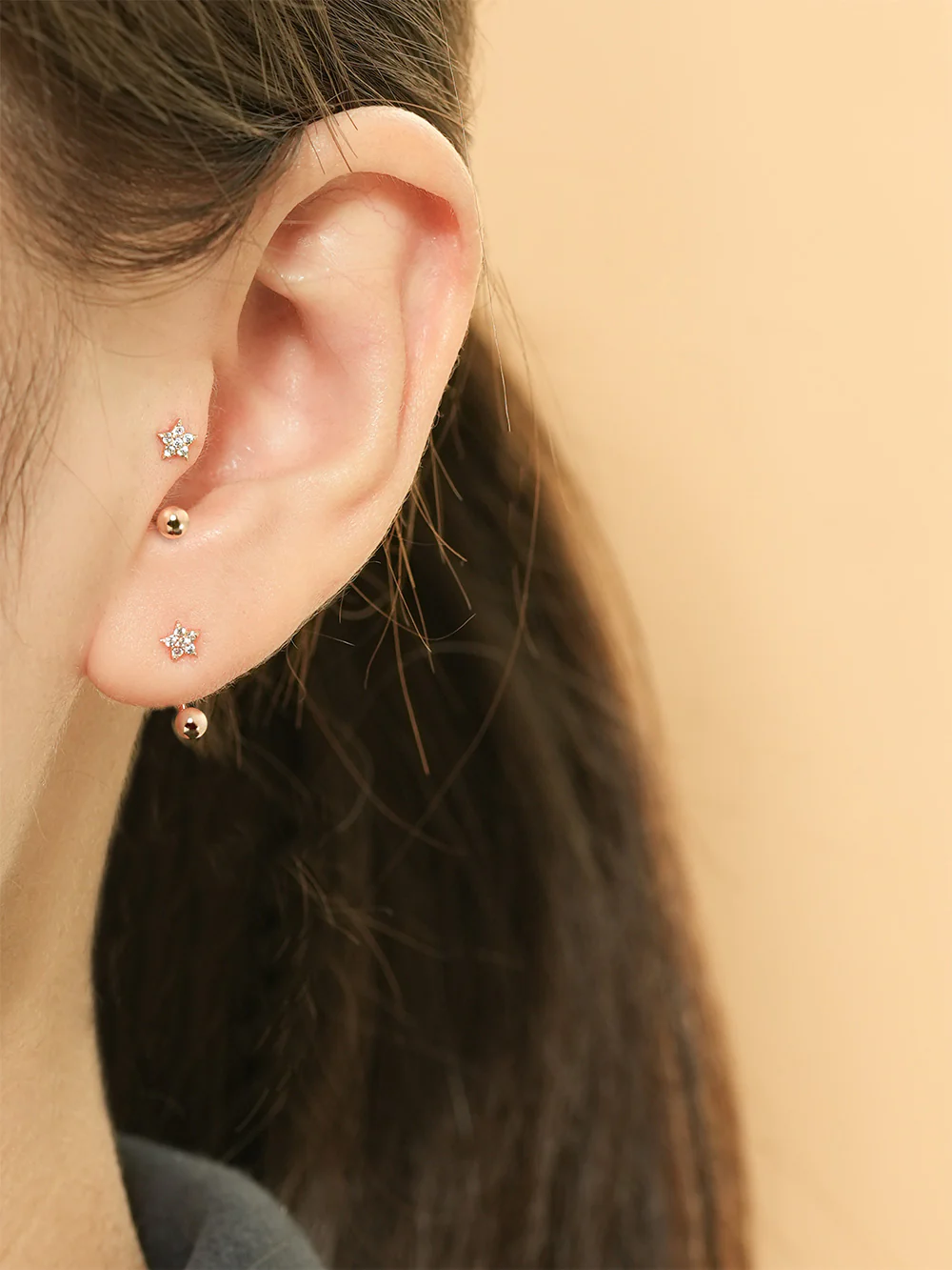 14K Gold Minimi Cubic Star Curve Piercing 20G - Image 2