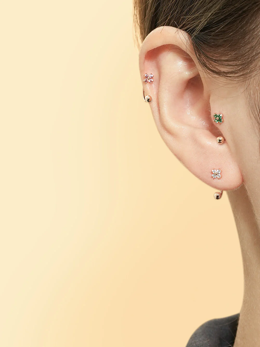 14K Gold Minimi Four Petal Flower Curve Piercing 20G - Image 2