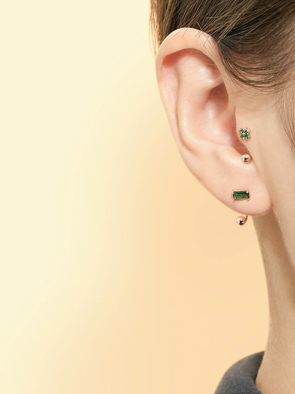 14K Gold Minimi Four Petal Flower Curve Piercing 20G - Image 4