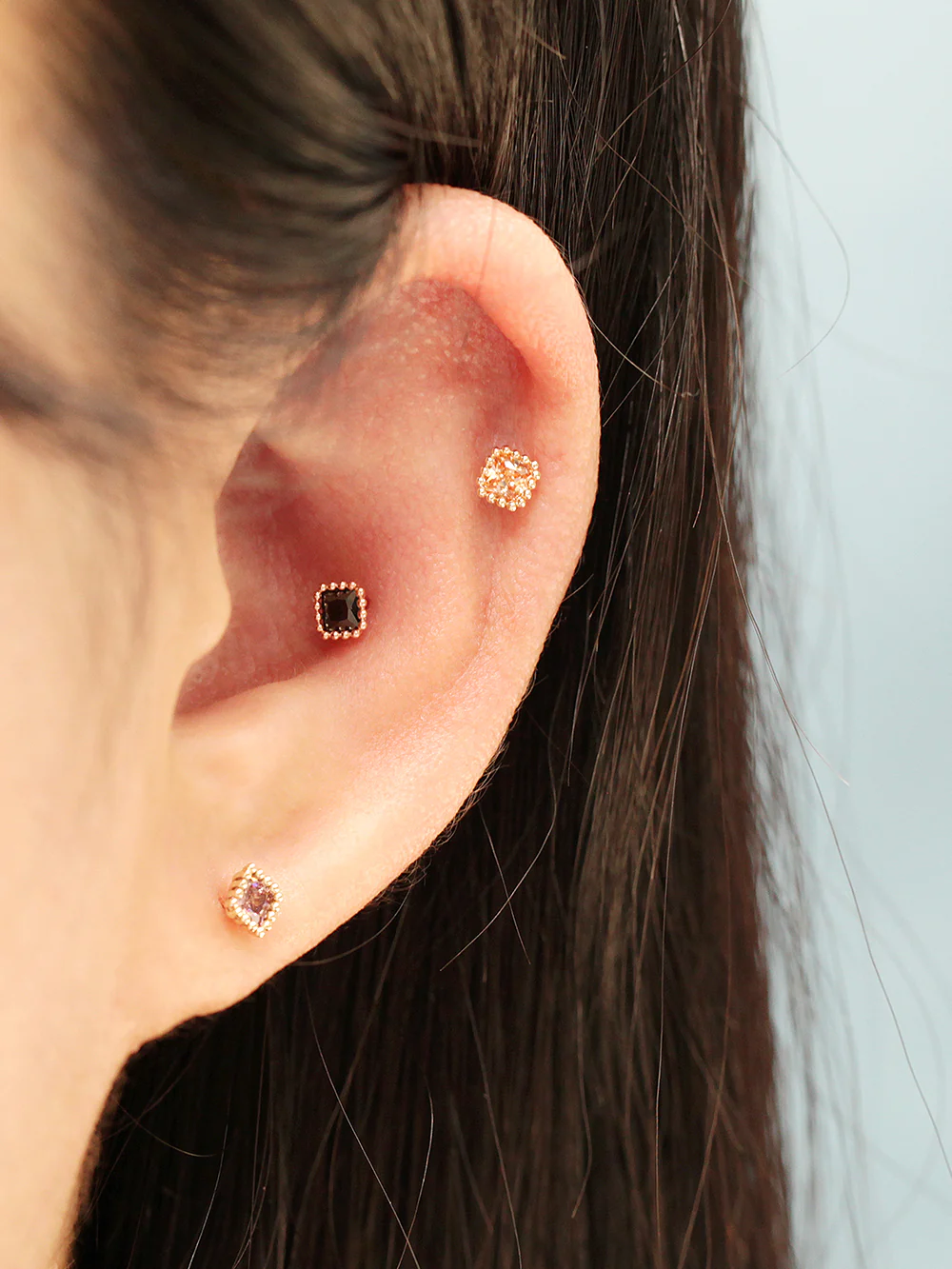 14K Gold Minimi Square Internally Threaded Labret Piercing 18G16G - Image 4