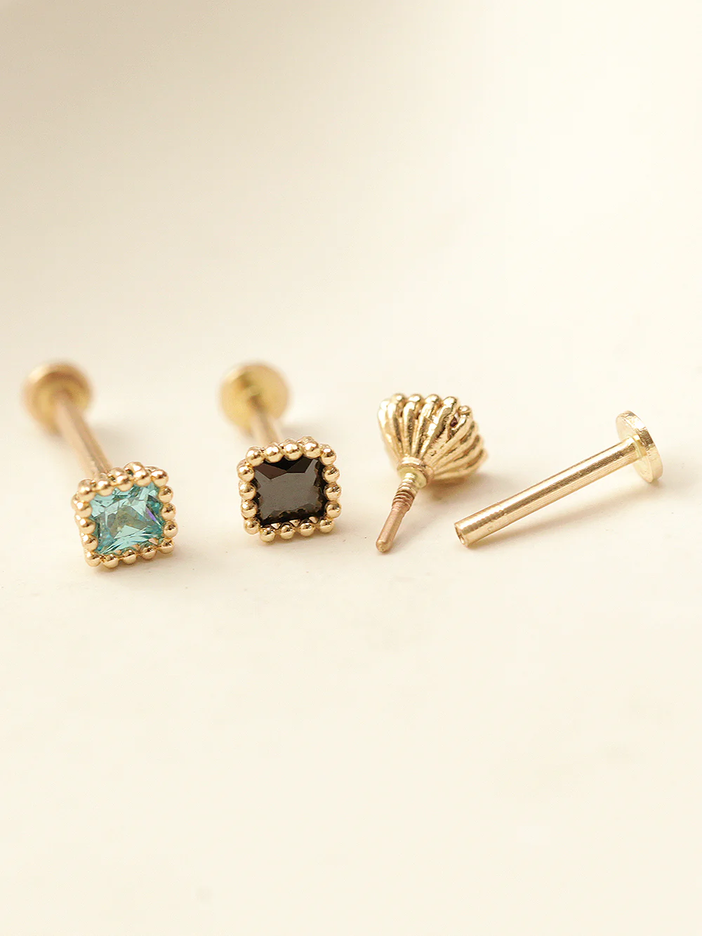 14K Gold Minimi Square Internally Threaded Labret Piercing 18G16G - Image 5