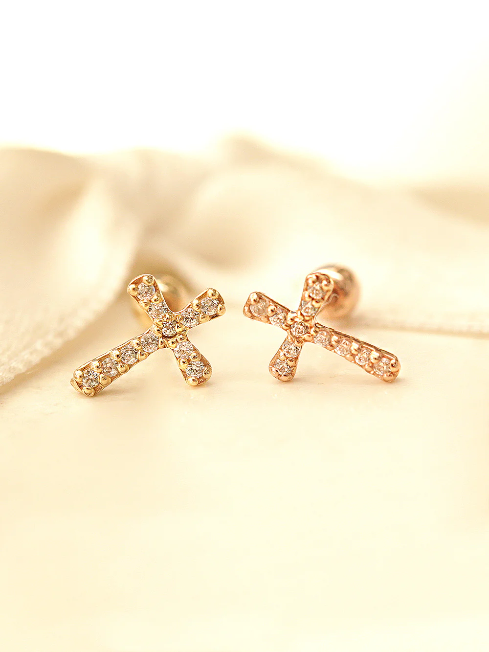 14K Gold Modern Cubic Cross Cartilage Earring 20G18G16G