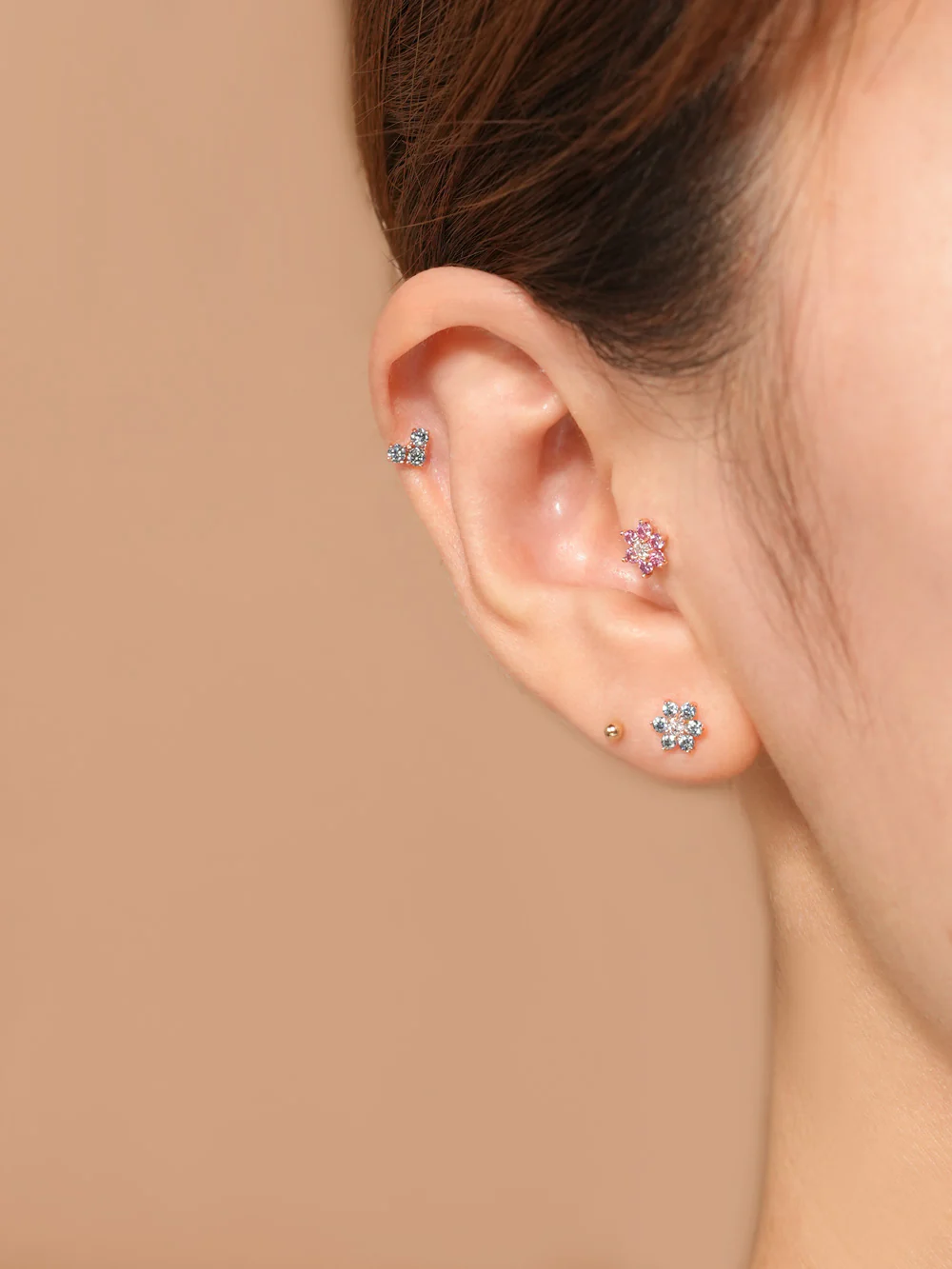 14K Gold Moissanite Colored Lovely Flower Cartilage Earring 20G18G16G - Image 6