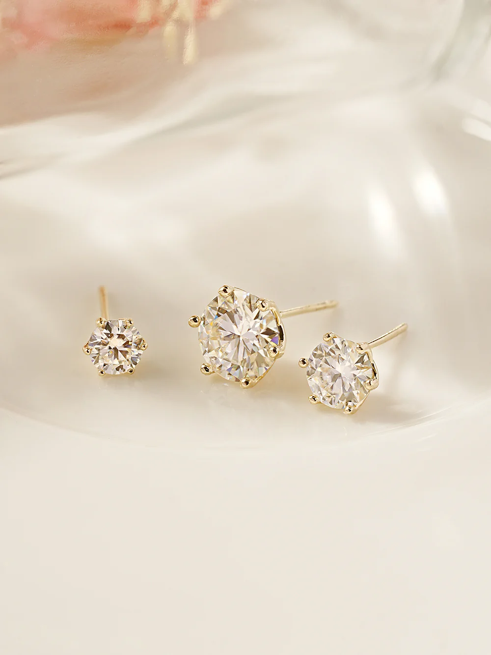 14K Gold Moissanite Crown Stud Earring - Image 12