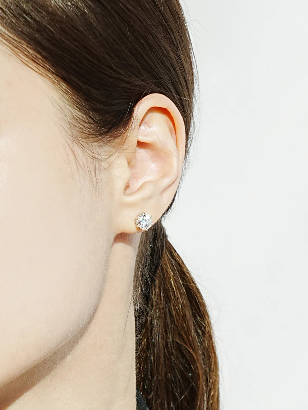 14K Gold Moissanite Crown Stud Earring - Image 3