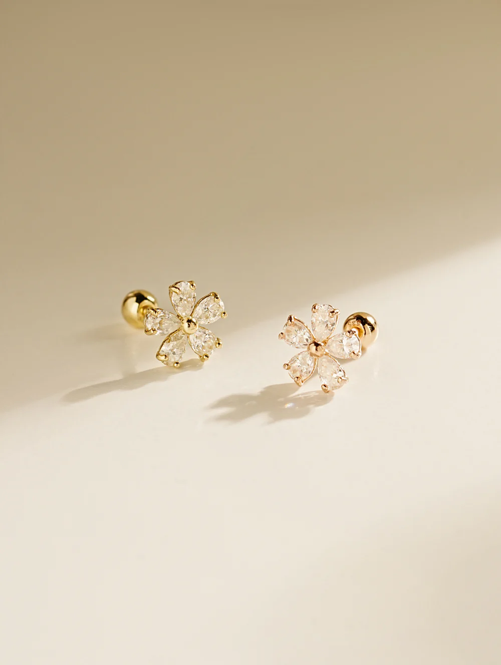 14K Gold Moissanite Dia Dreaming Flower Cartilage Earring 20G18G16G - Image 5