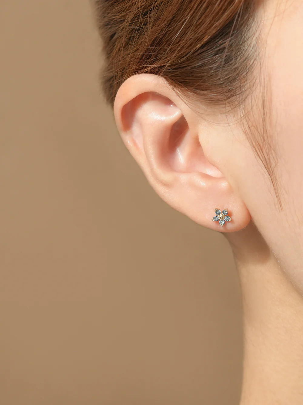 14K Gold Moissanite Dia Verbena Flower Cartilage Earring 20G18G16G - Image 13