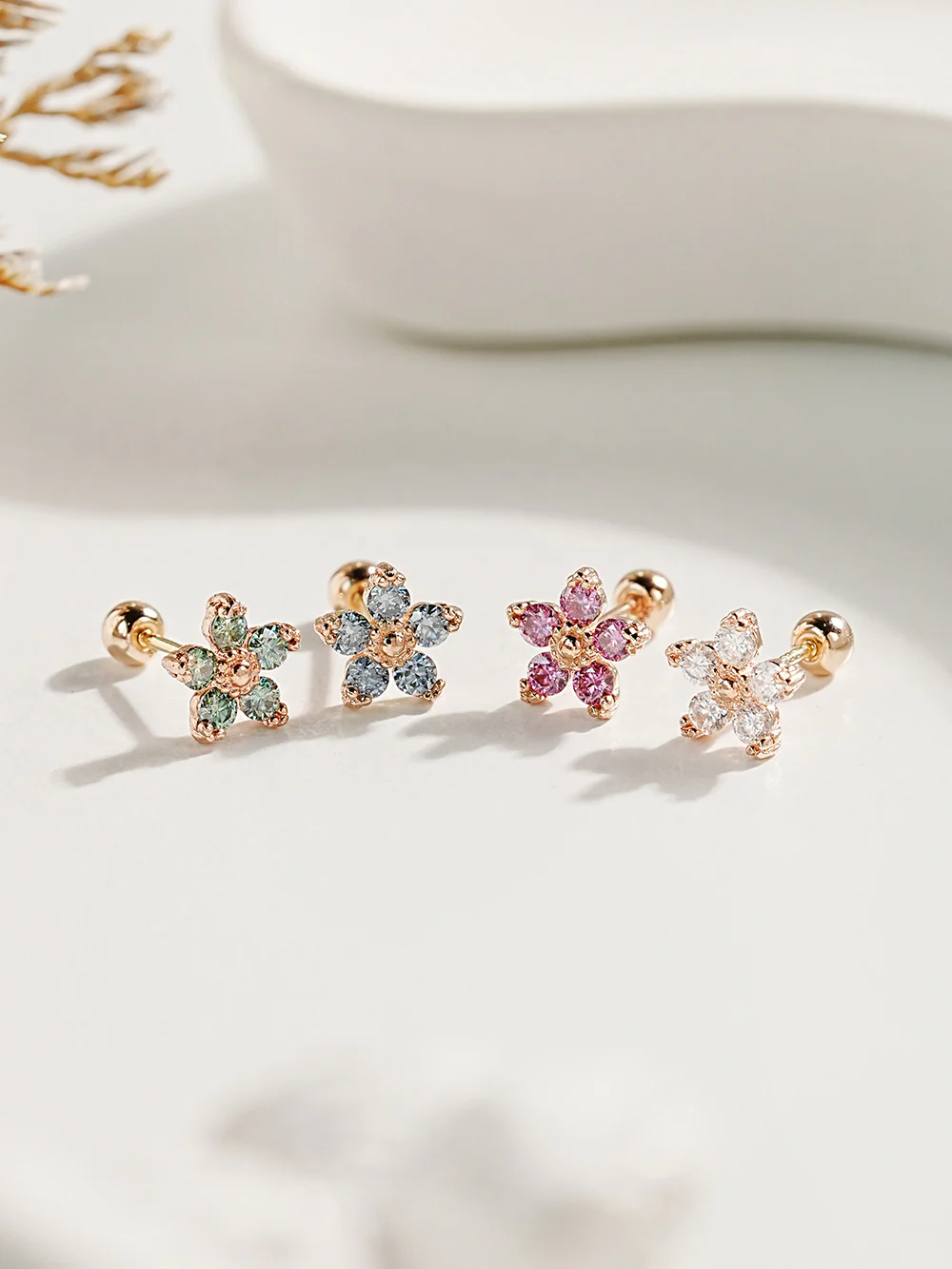 14K Gold Moissanite Dia Verbena Flower Cartilage Earring 20G18G16G - Image 5