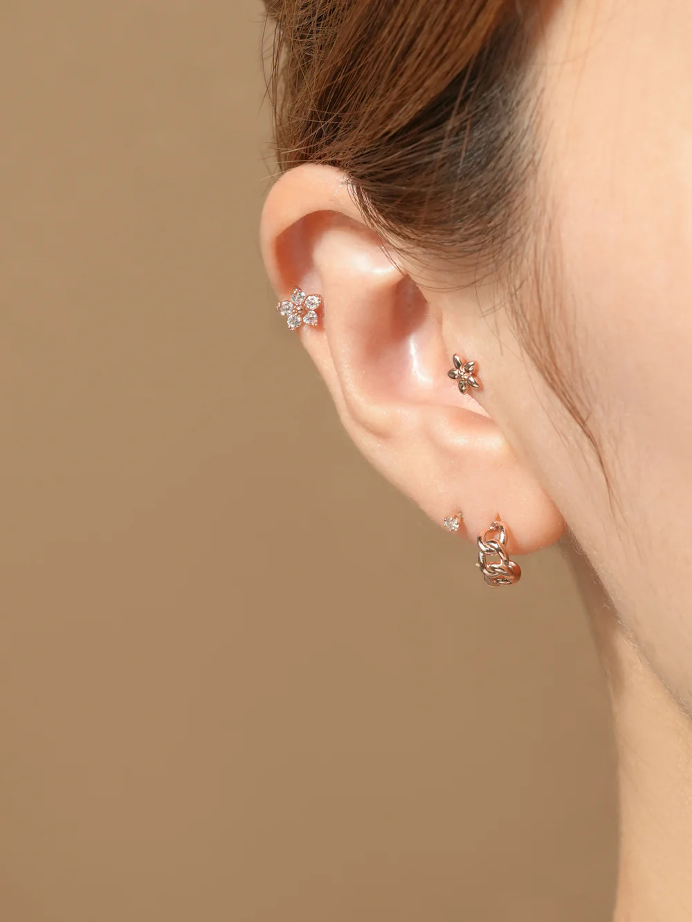 14K Gold Moissanite Dia Verbena Flower Cartilage Earring 20G18G16G - Image 6