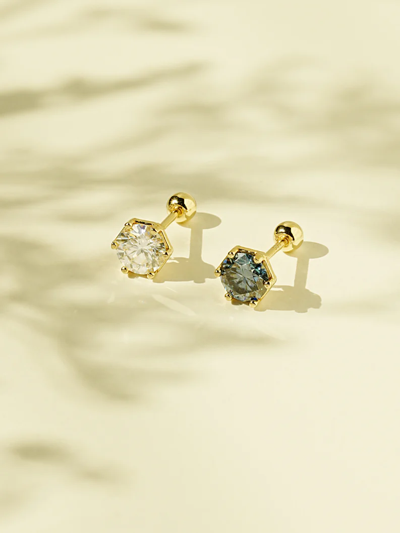 14K Gold Moissanite Dia Wendy Hexagon Cartilage Earring 20G18G16G