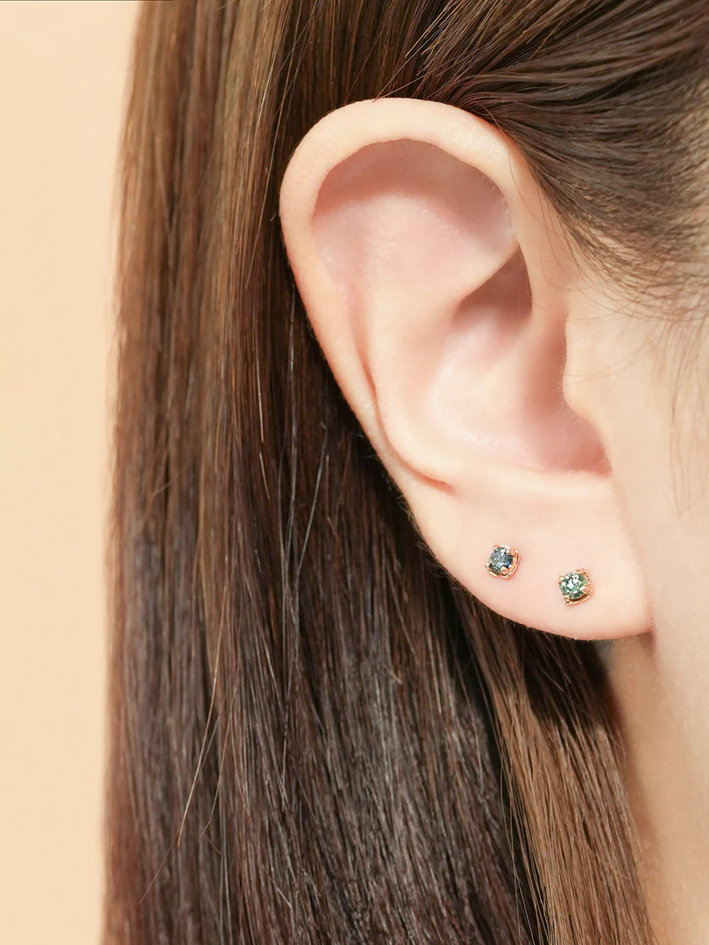 14K Gold Moissanite Kare Internally Threaded Labret Piercing 20G18G16G - Image 4