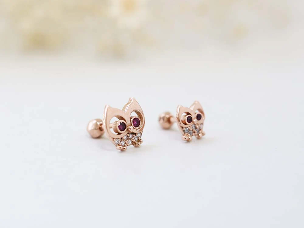 14K Gold Mom & Baby Owl Cartilage Earring 18G16G - Image 2